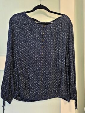 Lucky Brand Paisley Long Sleeve Blouse in Blue & White Large Like New